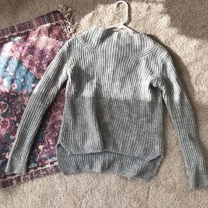 100% Wool Light grey sweater